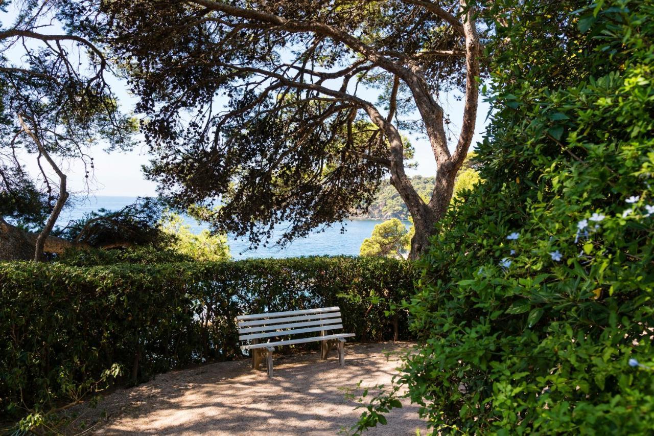 Parc Et Residence Le Provencal Hyeres Exterior photo